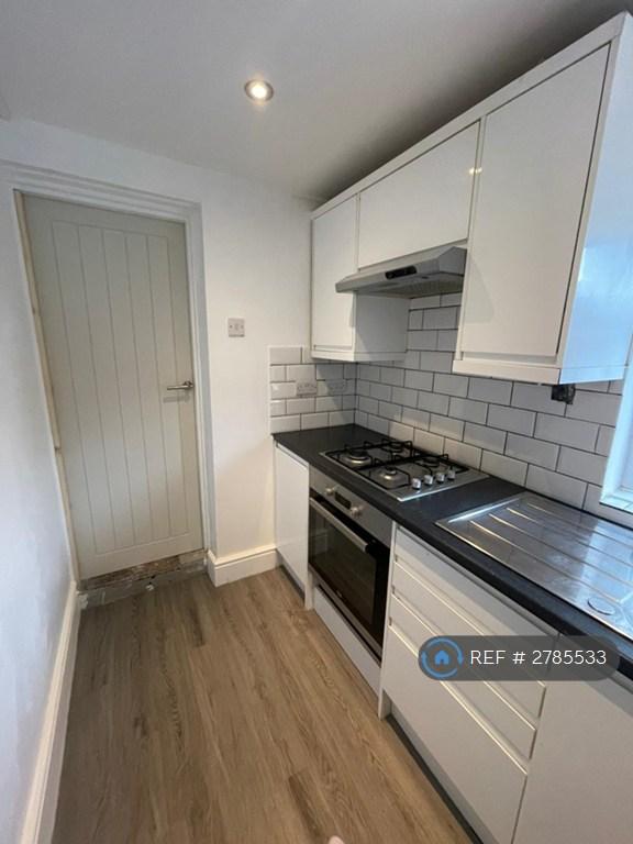 3 bedroom house in Hothfield Road, Gillingham, ME8 (3 bed) (#2785533)
