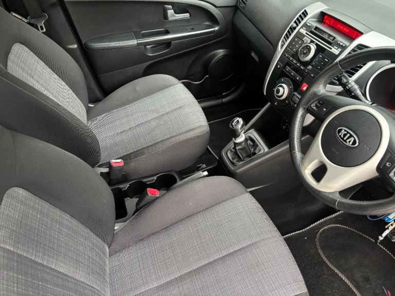 Kia, VENGA 2010, 1.4 CRDI 6 Speed Manual 5 doors