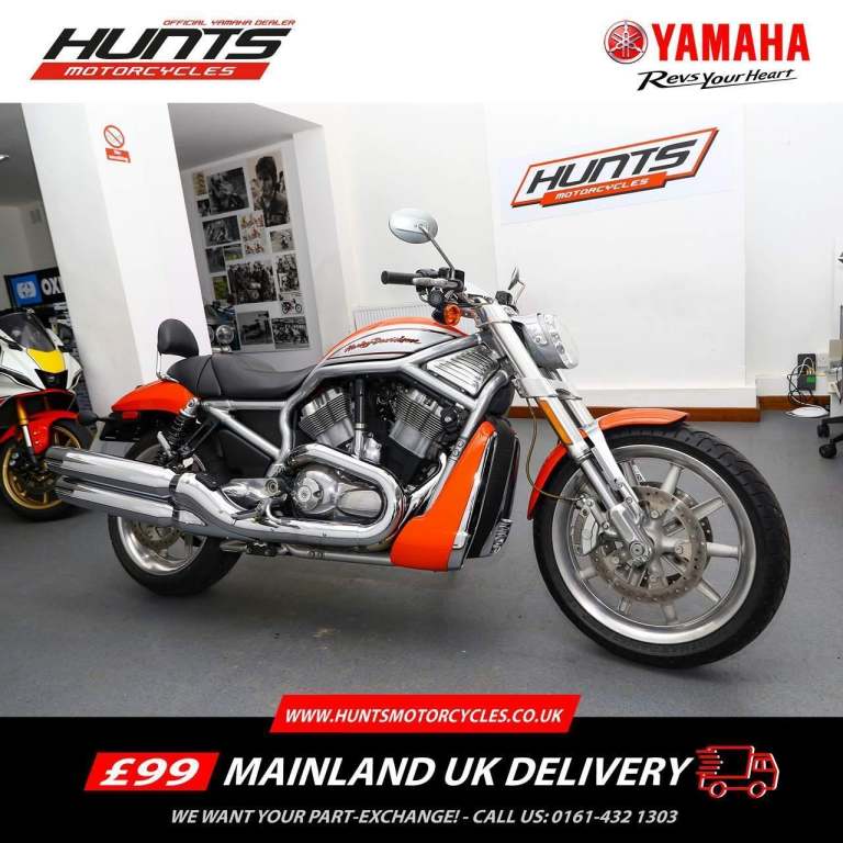 2007, '07 Harley-Davidson VRSCR Street Rod. ONLY 2,260 MILES. Stunning. £8,195