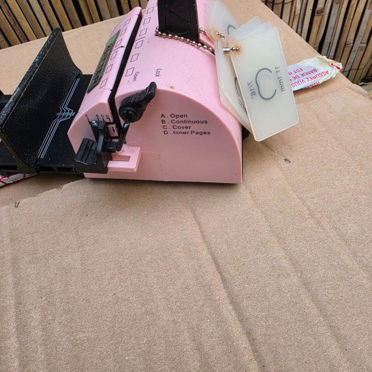 Zutter Bind-it-All Machine Pink – Good Condition
