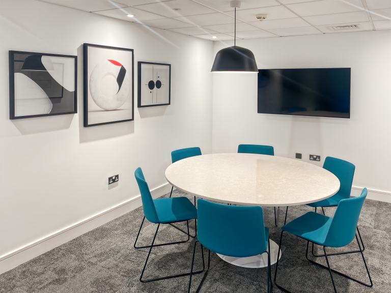 Belfast - BT27SL \ Flexible Office Space with 4 Desks