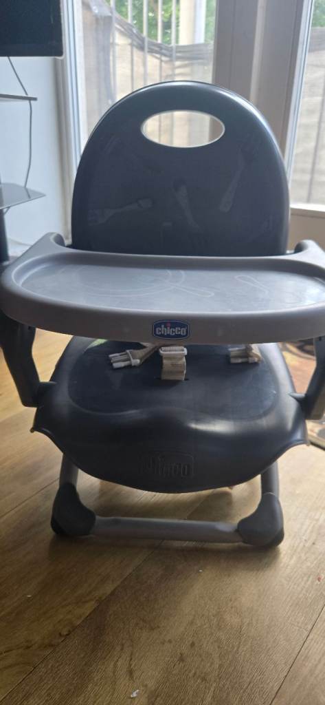 Chicco Booster Portable  High Chair