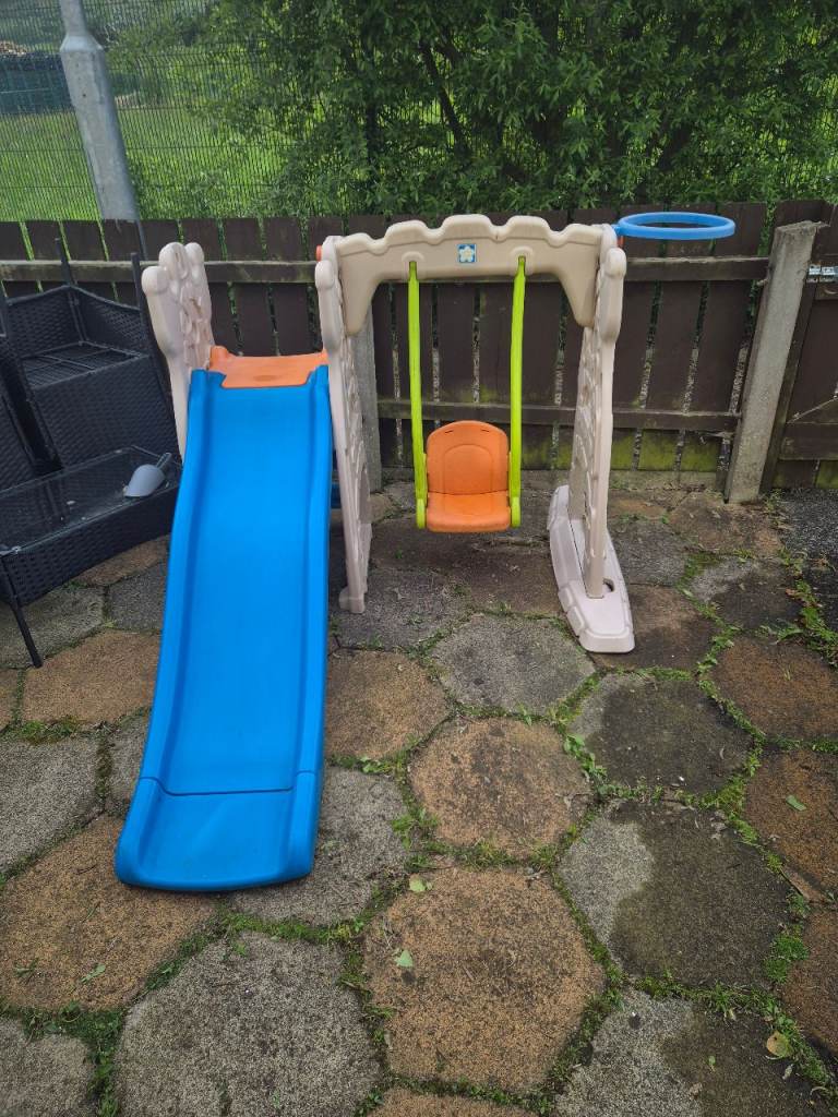 Toddeler outdoor swing and slide set