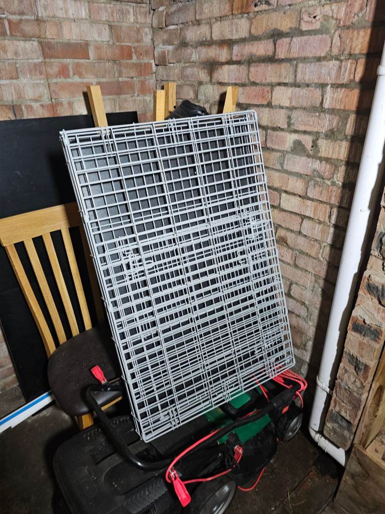 Dog crate