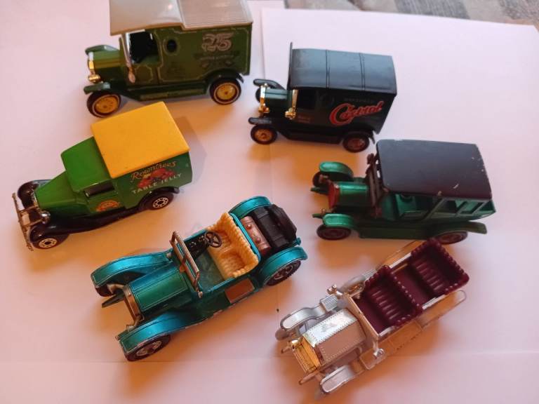 Vintage Style Metal Toy Cars x 6