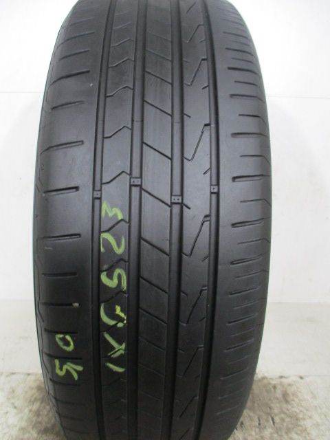 G523 1X 215/65/17 9V HANKOOK VENTUS PRIME 3 1X5 MM TREAD DOT 3824