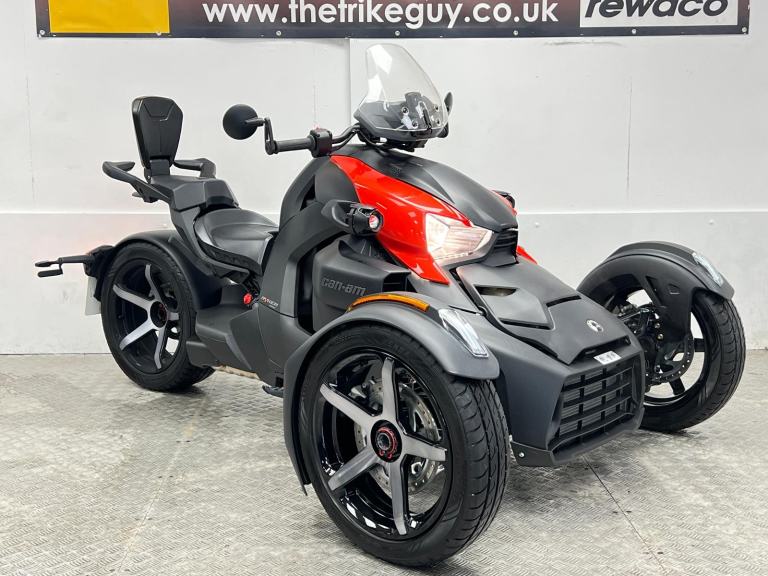 2025 CAN-AM RYKER 900 SPORT AUTOMATIC TRIKE - ONLY 700 MILES