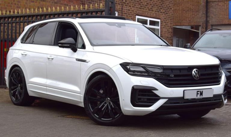 Volkswagen Touareg 3.0 TSI V6 Black Edition Tiptronic 4Motion Euro 6 (s/s) 5dr Petrol Automatic