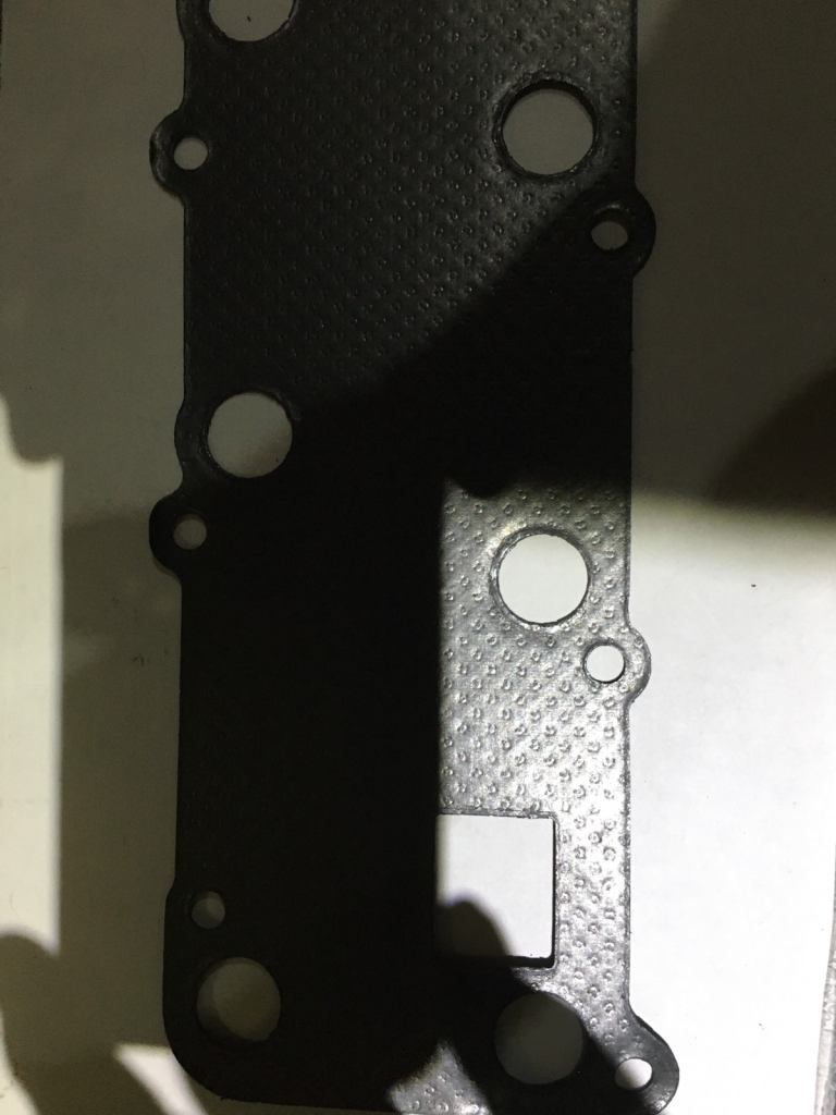 Rover 2 litre T series gasket and seal set.