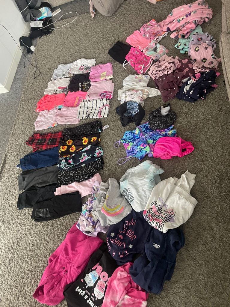 Girls age 8-10 bundle for own use or car boot or Vinted. 