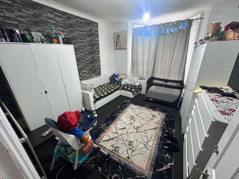 2 Bed flat - City Centre - Private garden - Available 9th March 2026