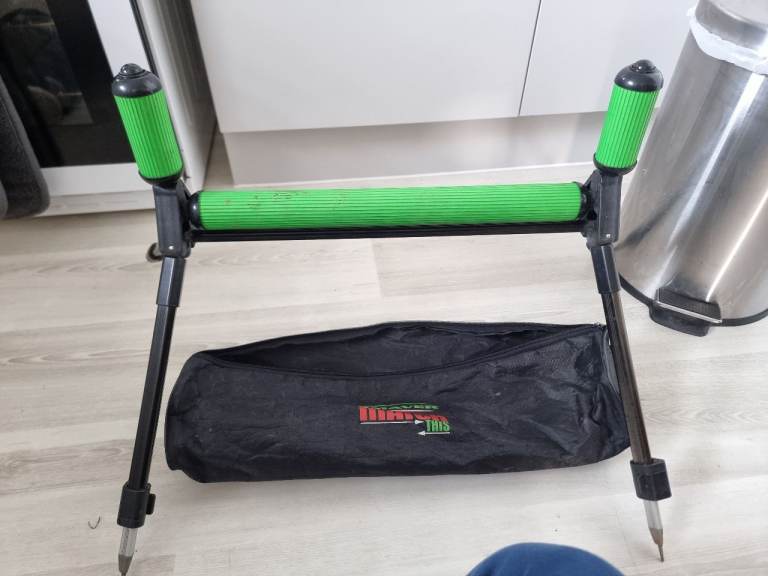 Pole roller maver match this