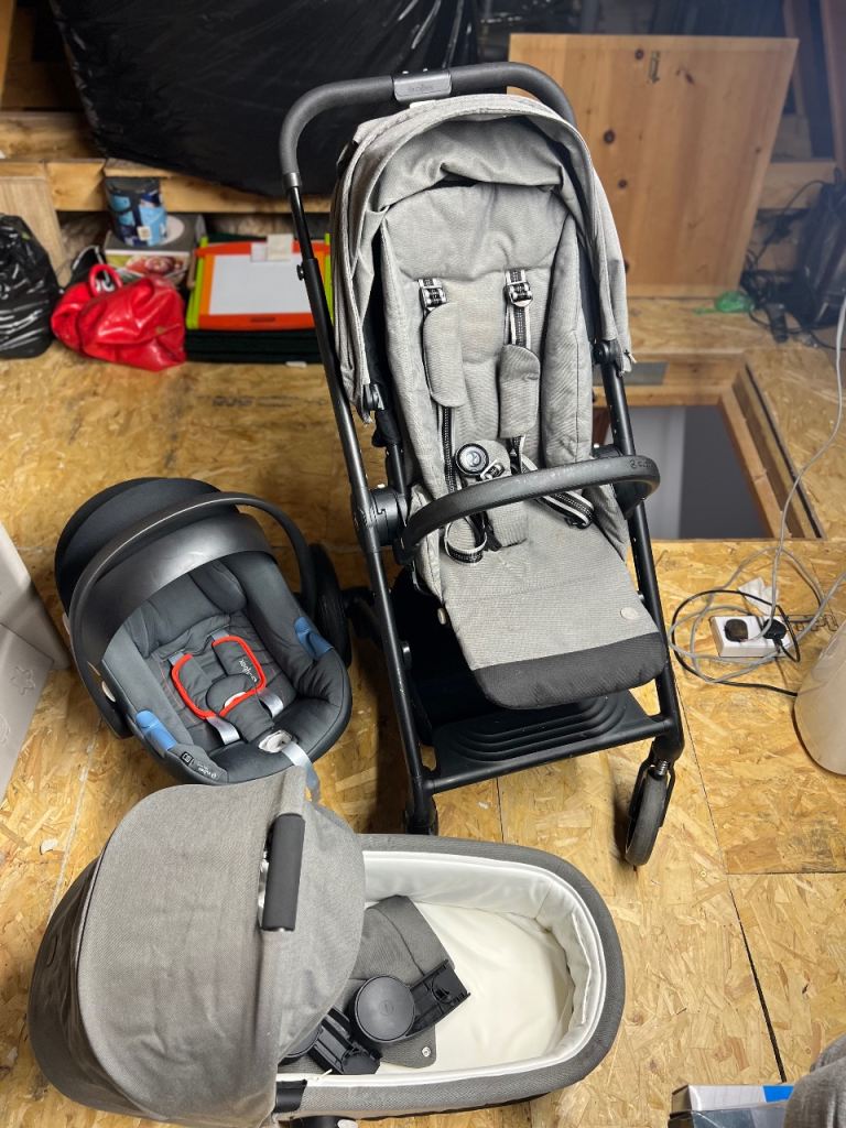 Pushchair, car seat and carrycot cybex balios