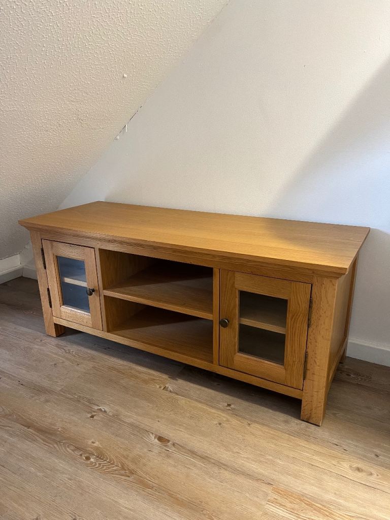 Wood TV Unit with Glass Doors – Good Condition