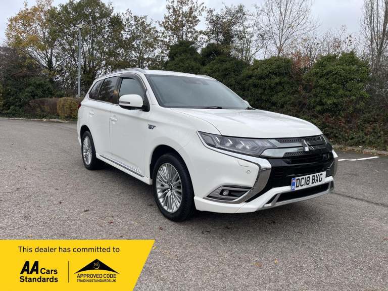 2018 Mitsubishi Outlander 2.4h TwinMotor 13.8kWh 4hs CVT 4WD Euro 6 (s/s) 5dr ESTATE Petrol/Elect...