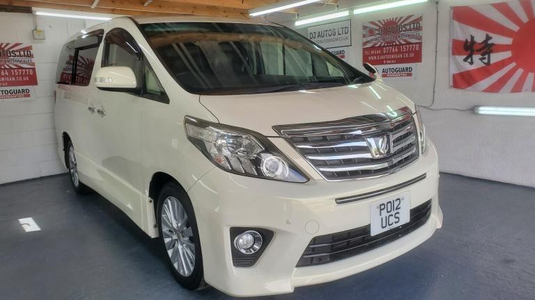 Toyota Alphard 2.4 petrol auto 7 seats sunroofs fresh japanese import 2012