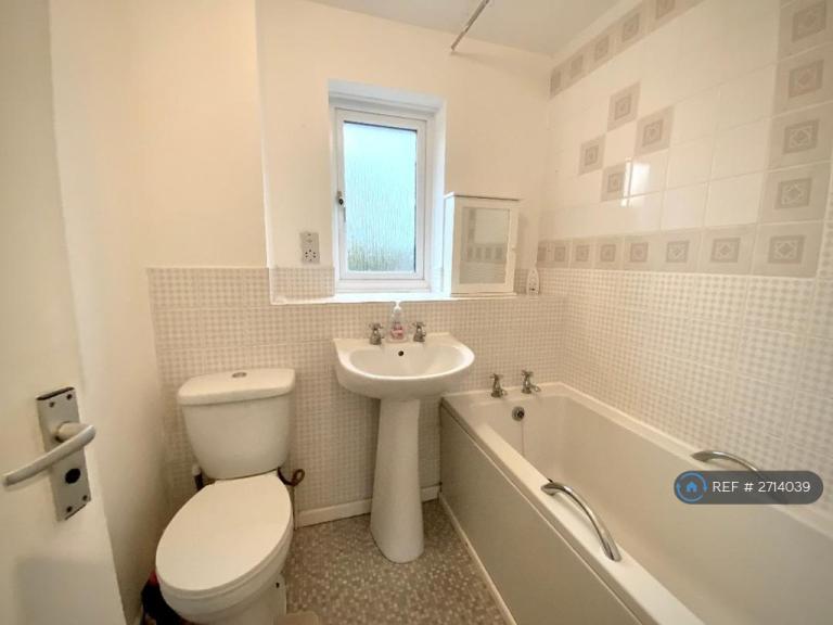 2 bedroom house in Ascham Road, Grange Park, Swindon, SN5 (2 bed) (#2714039)