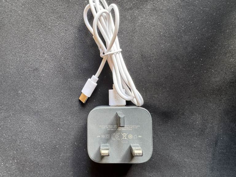 USB-C Charger (Plug & Cable) for iPhone / Android Phones
