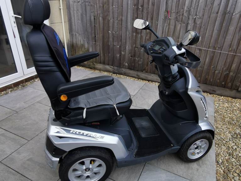Royale 4 mobility scooter 