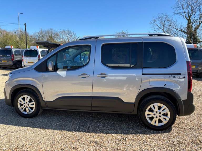 PEUGEOT RIFTER WHEELCHAIR ACCESSIBLE VEHICLE WAV WITH HOIST PASSENGER UP FRONT