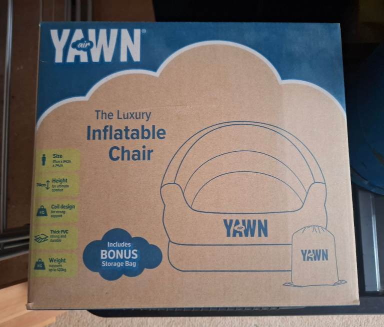 Inflatable camping chair and pump