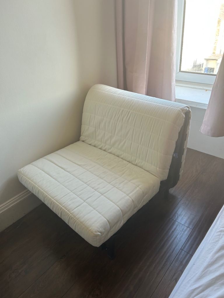 Single folding bed FREE