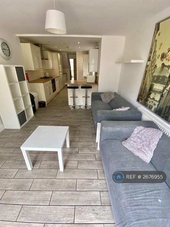 7 bedroom house in Minister Street, Cardiff, CF24 (7 bed) (#2676955)