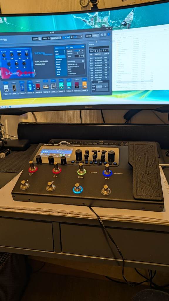 Valeton GP-200 Multi-FX for Ele. or Acou. Guitar or Bass