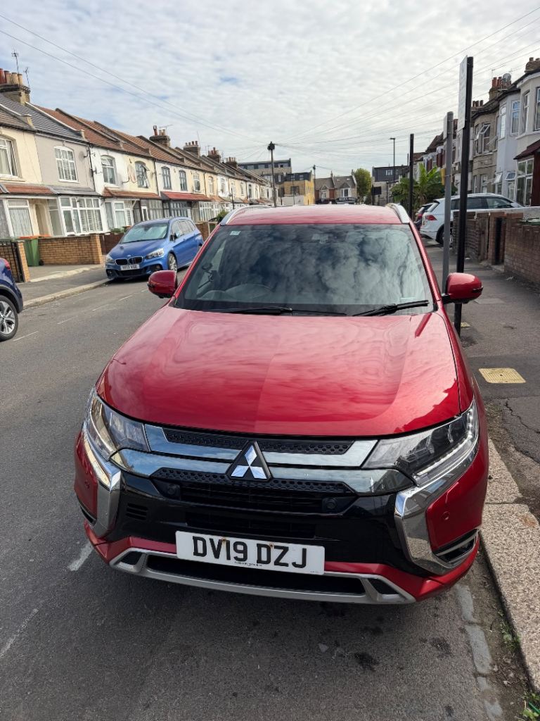 Mitsubishi, OUTLANDER, Estate, 2019, Other, 2360 (cc), 5 doors