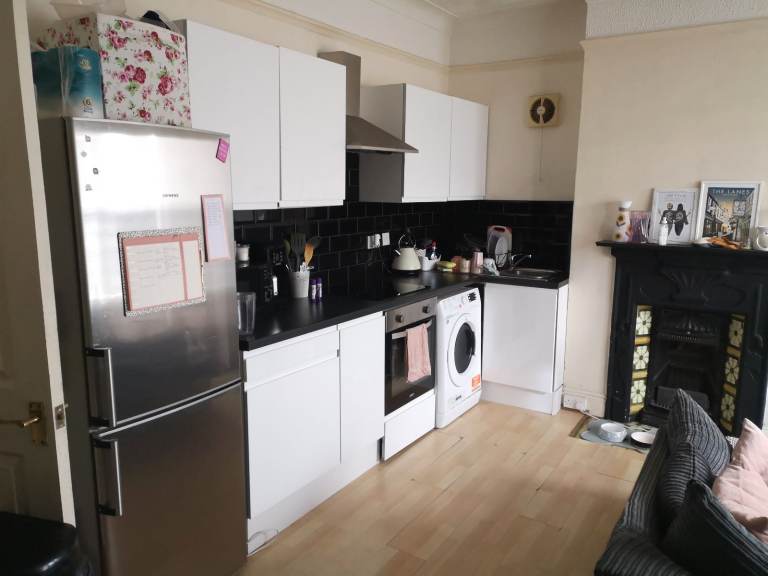 1 bed flat - Shirley - BILLS INC - Available 27th January 2026