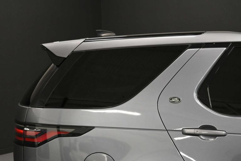 2021 Land Rover Discovery 3.0 Discovery R-Dynamic SE D MHEV Auto 4WD 5dr SUV Diesel Automatic