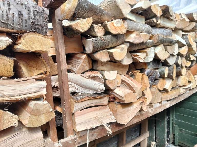 CHERRY LOGS QUALITY CHERRY FIREWOOD FULLY SEASONED 
