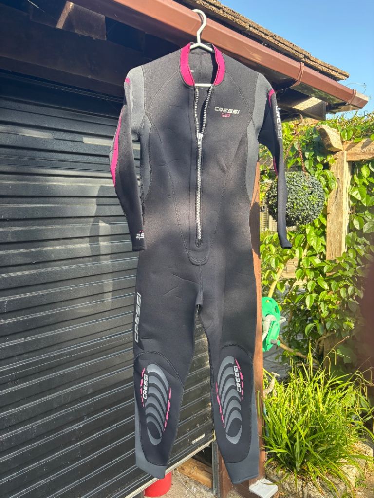 Ladies cressi lei wetsuit size L/4