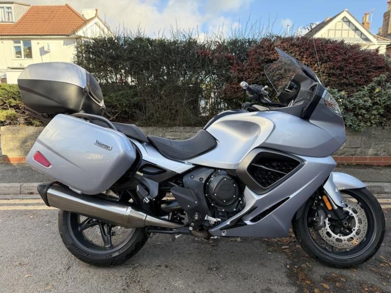 TRIUMPH TROPHY 1200 SE 2013