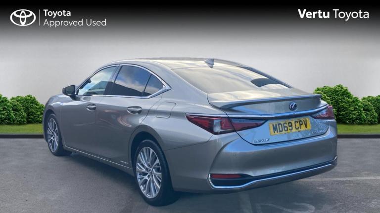 2020 Lexus ES 300h 2.5 4dr CVT SALOON PETROL/ELECTRIC Automatic