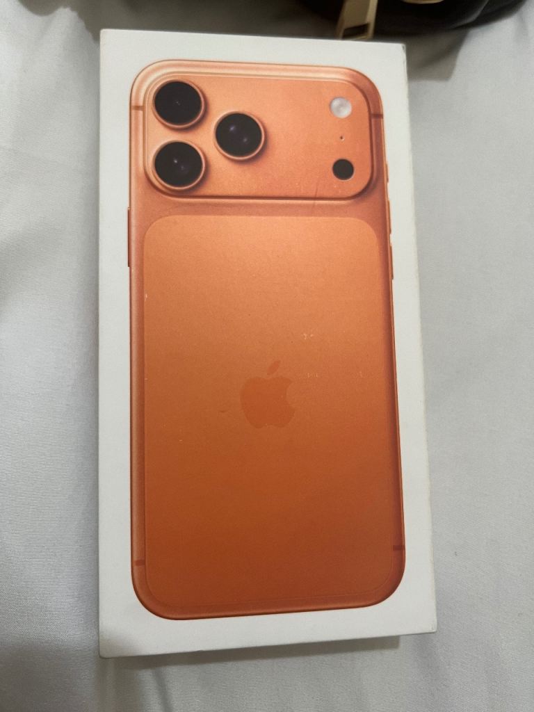 Brand New iphone 17 Pro Max 512GB Orange - Fully Unlocked - UAE Model - Perfect Condition