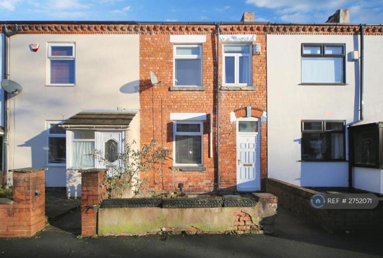 3 bedroom house in Vine Street, Wigan, WN1 (3 bed) (#2752071)