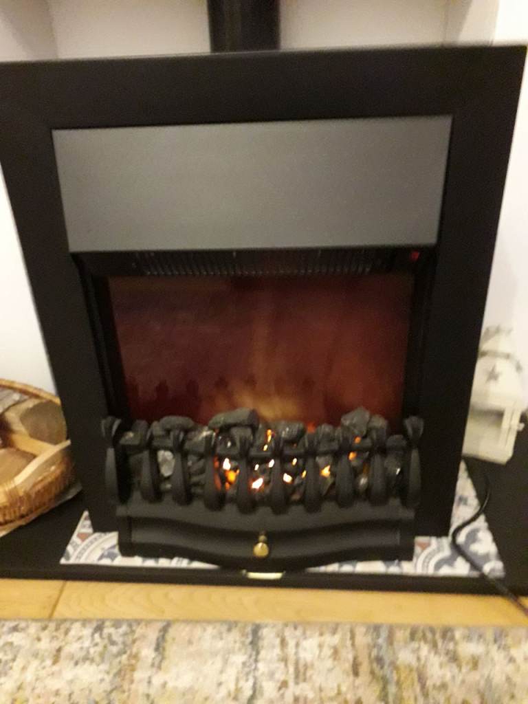 Electric inset fire