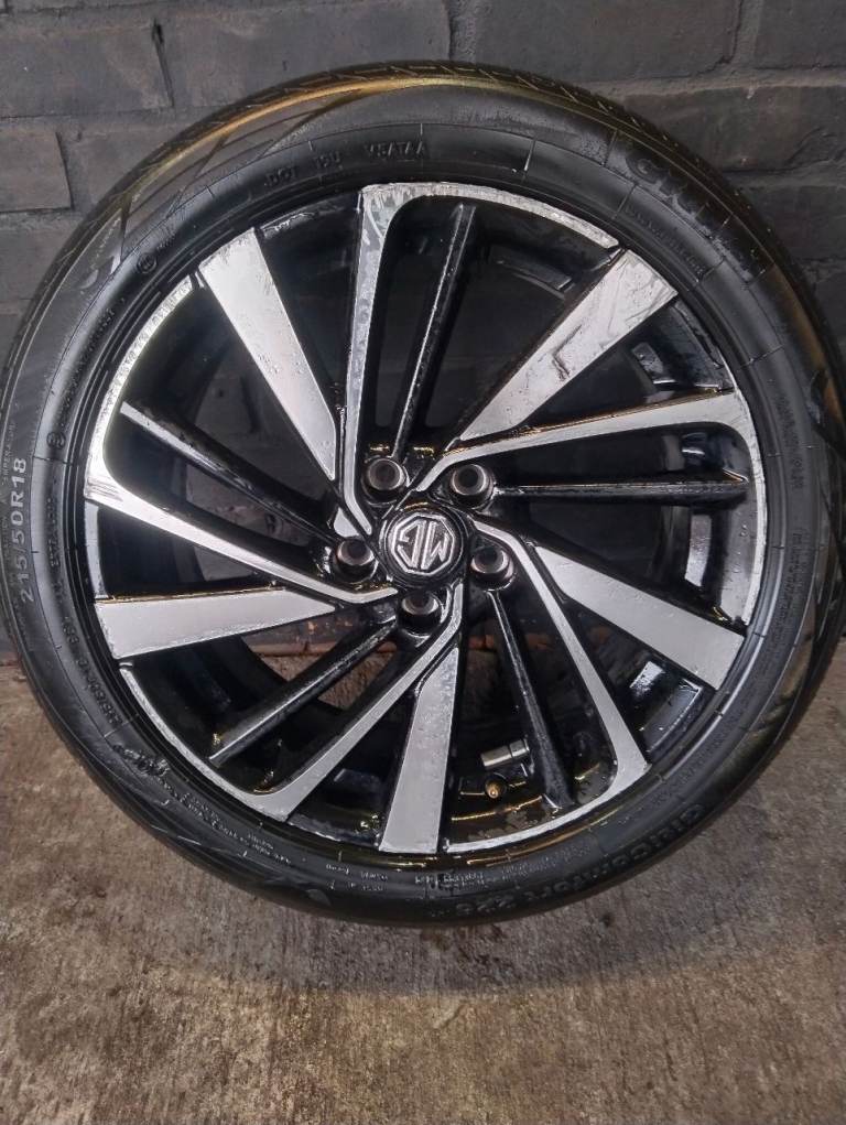 Genuine 18" MG ZS Diamond Cut Alloy Wheel & Tyre – 215/50 R18