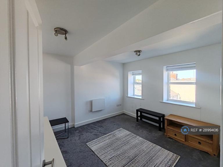 1 bedroom flat in The Corn Exchange, Lytham St Annes, FY8 (1 bed) (#2899406)