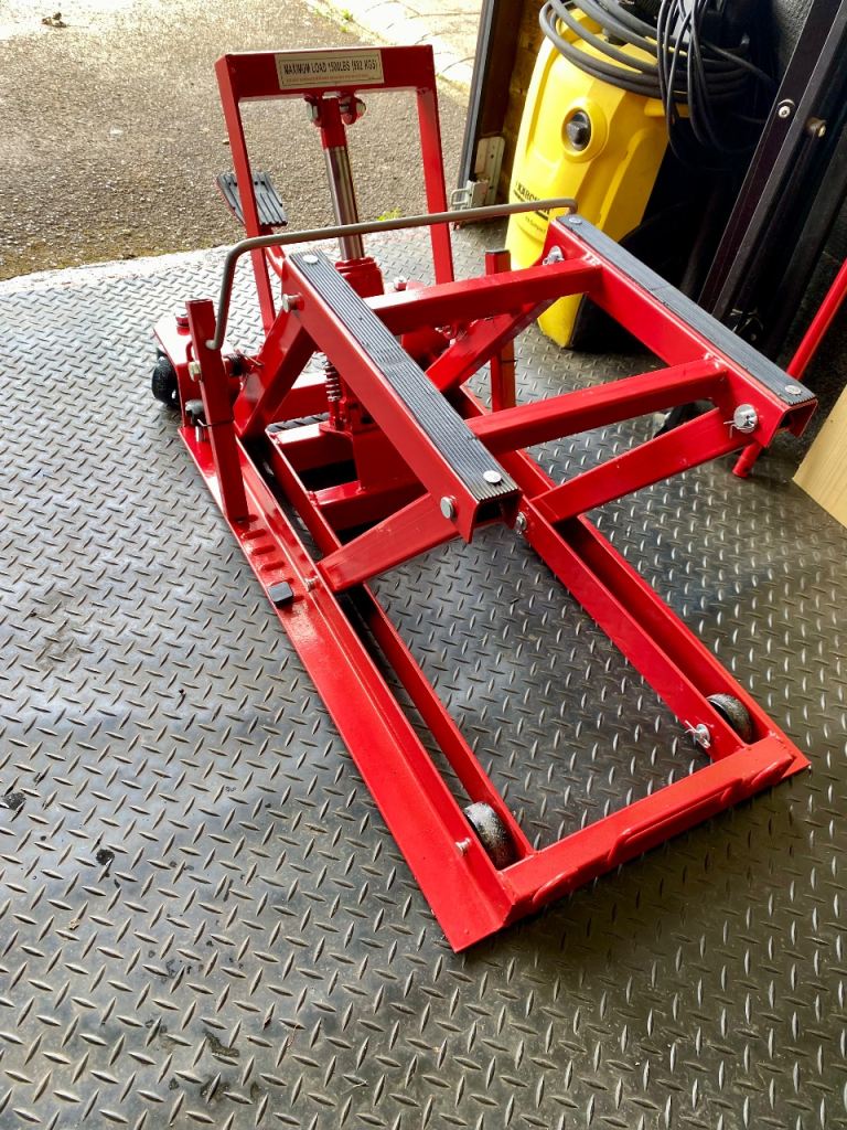 Hydraulic Motorcycle Lift