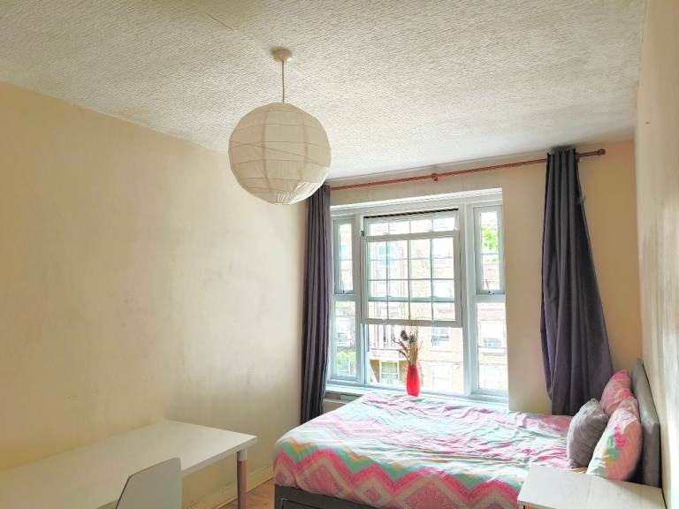Huge Room, Zone 1, 24H Transport/Gym