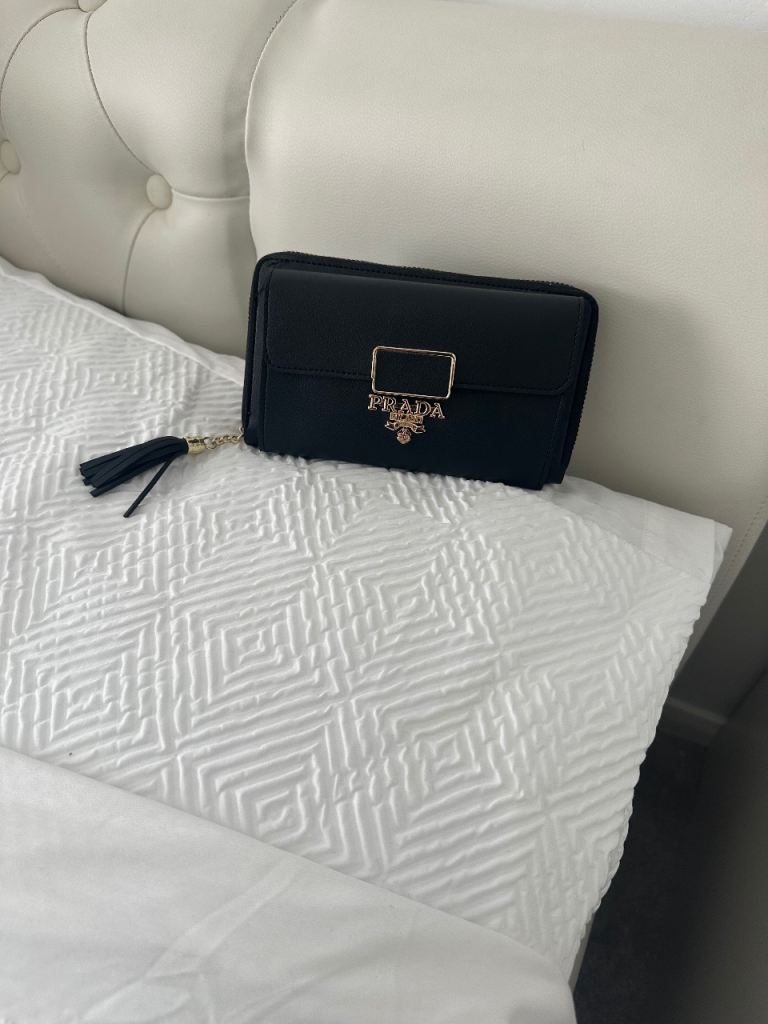 Women’s purse