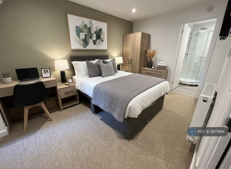 1 bedroom in Copnor Road, Portsmouth, PO3 (#2817684)