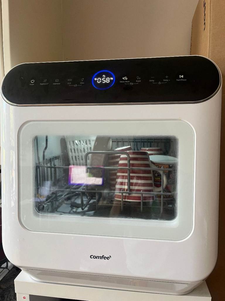 Comfee Mini Dishwasher Tabletop No Plumbing 6L- White, As Good As New