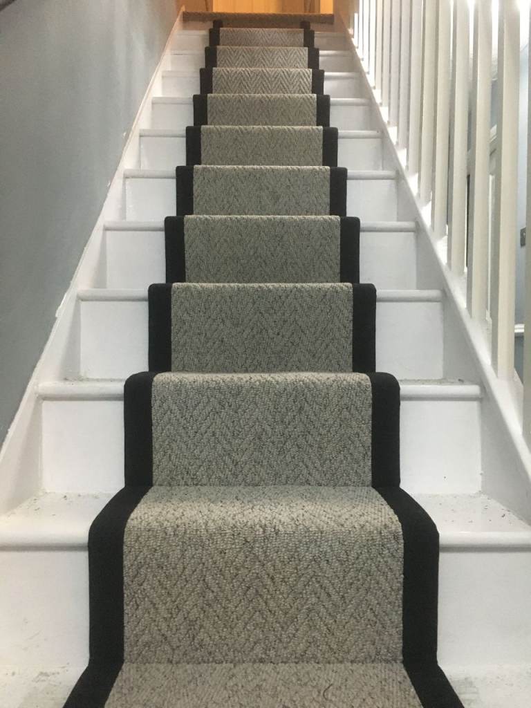Experienced Carpet & Runner/ Vinyl (lino) Fitter @ Budget Price available-all areas cover