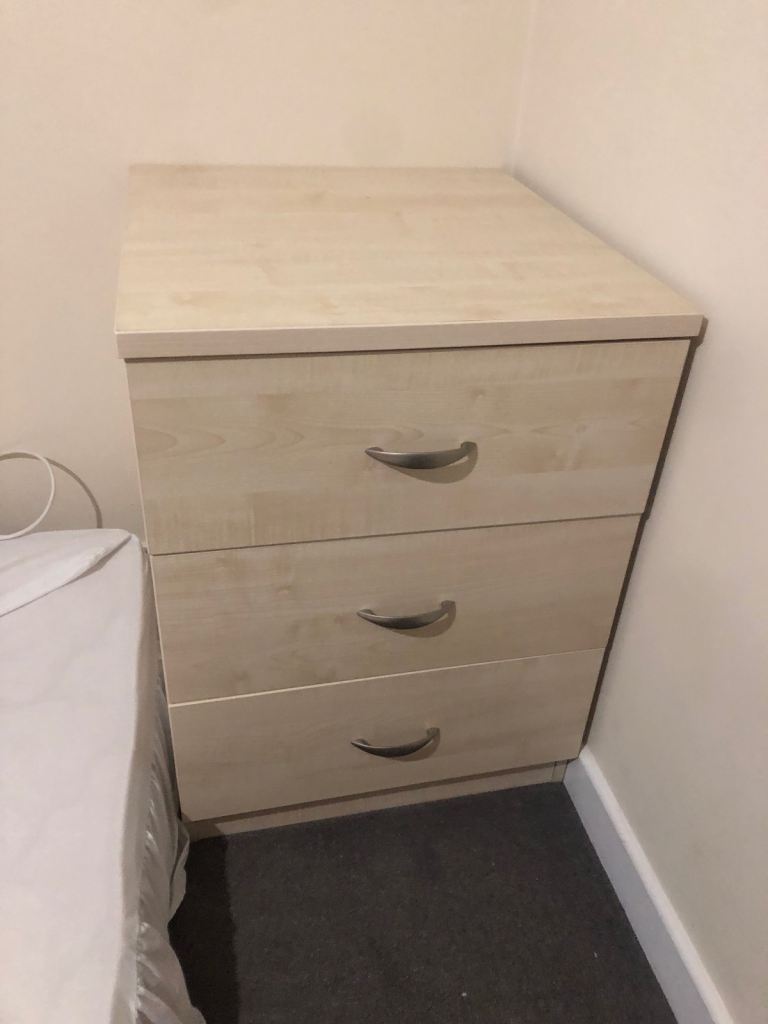 Wooden 3 level Chest drawers