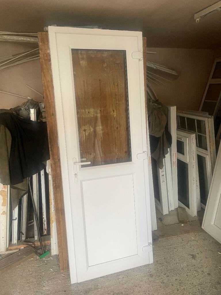 UPVC DOOR 203 x 75 cm - BEAUTIFUL EUROCELL UPVC DOUBLE GLAZED DOOR - ONLY 1 YEAR OLD  (REF: DX202)