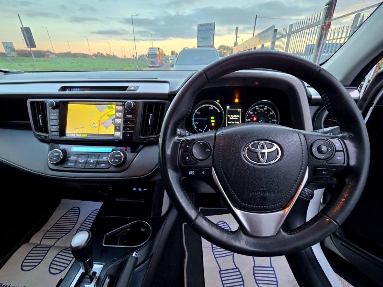 2017 Toyota RAV4 2.5 VVT-i Hybrid Business Ed Plus TSS 5dr CVT 2WD ESTATE Petrol/Electric Hybrid ...