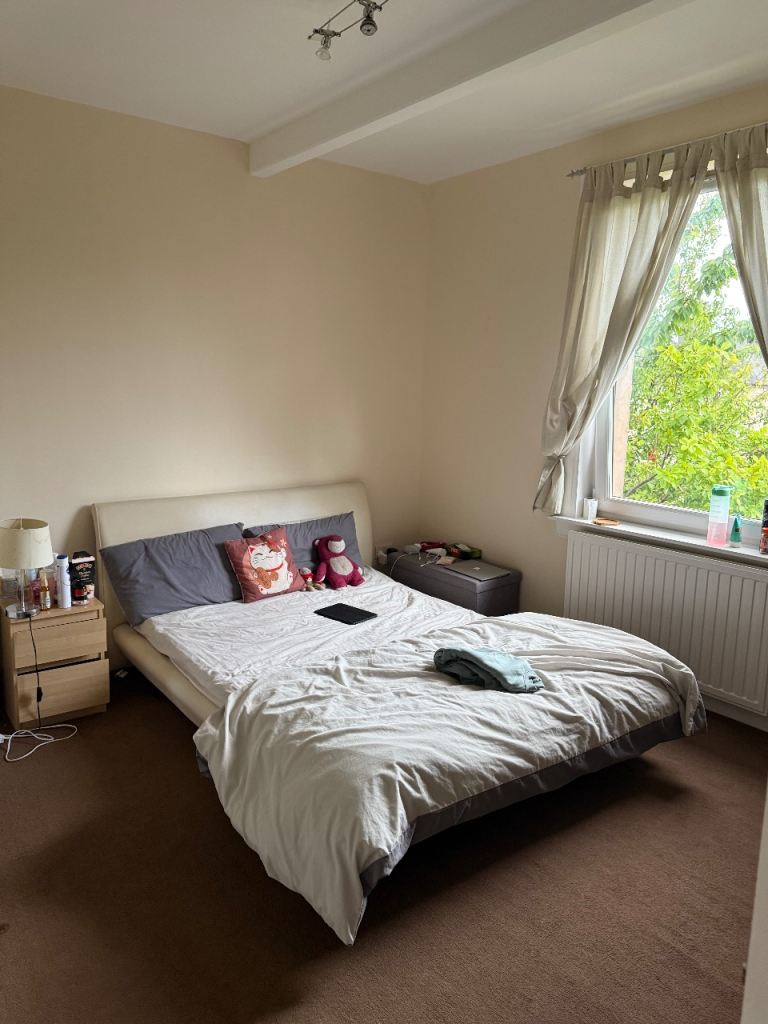 Spacious Double bedroom with a beautiful view